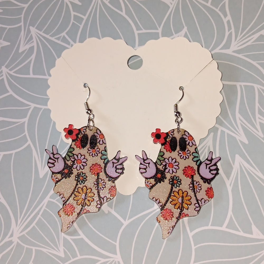 "Hippie Ghost" Halloween Floral Print Wood Ghost 👻 Earrings New!